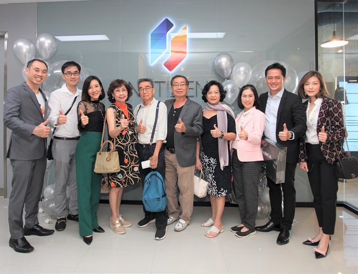 KT Optics และ SNN Leasing Co.,Ltd ร่วมแสดงความยินดีและร่วมเฉลิมฉลองให้กับ Netizen ภายในงาน Netizen Platinum Day